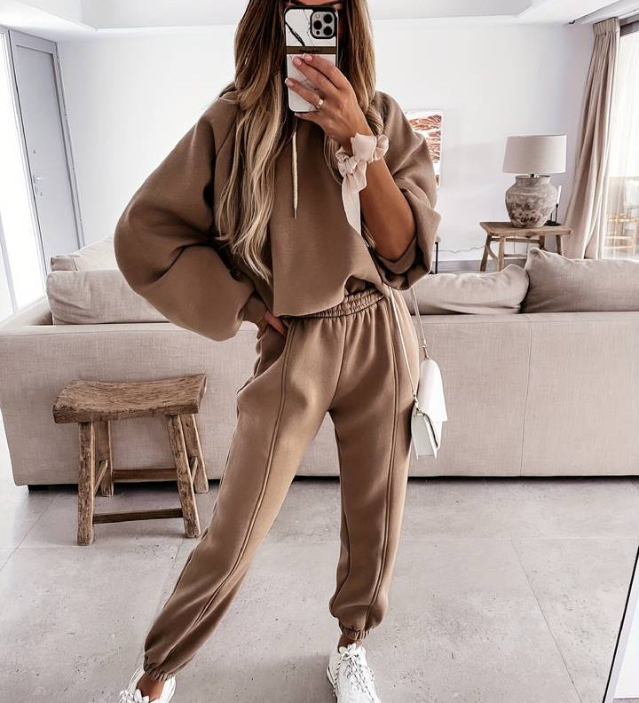 Karina - Stylish Oversized Hoodie and Jogger Set for Women