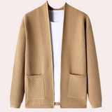 Stylish men's blazer with chic pockets
