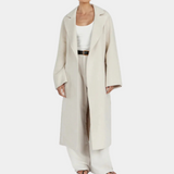 Chic women's trench coat for an elegant look