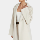 Chic women's trench coat for an elegant look
