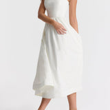 Lara™ - Elegant Sleeveless Dress